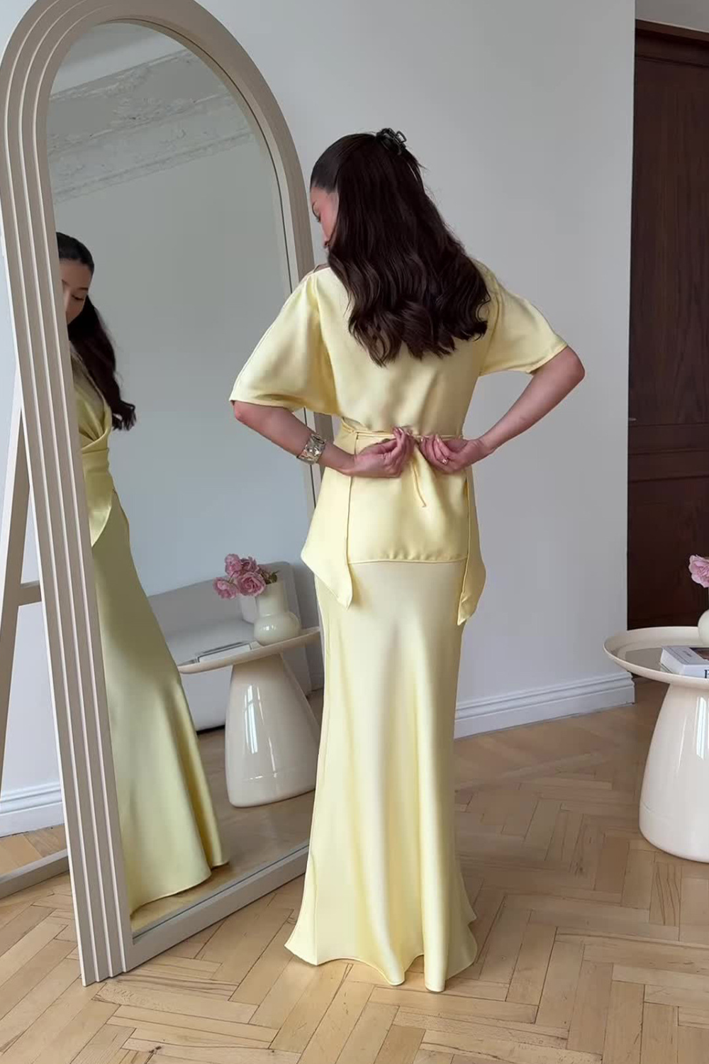 MELISA | Elegante vestido de satén drapeado