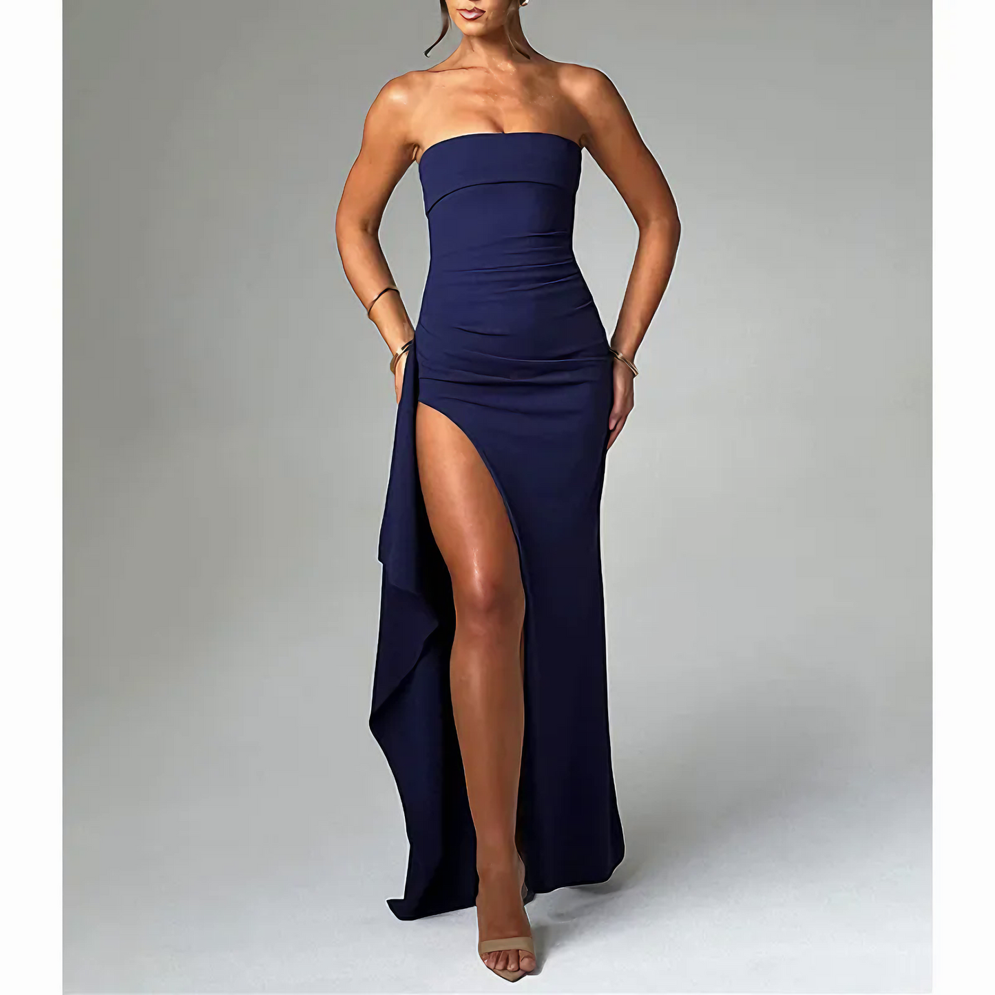 AZZURRA – Elegante vestido con espalda descubierta y abertura