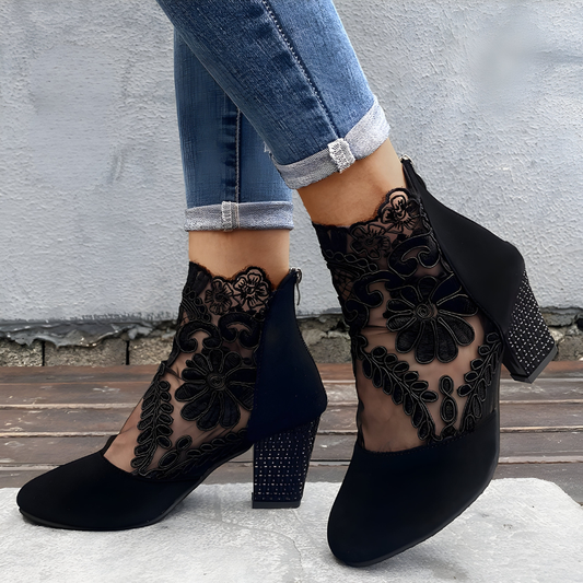 NORA | Elegantes tacones altos de encaje