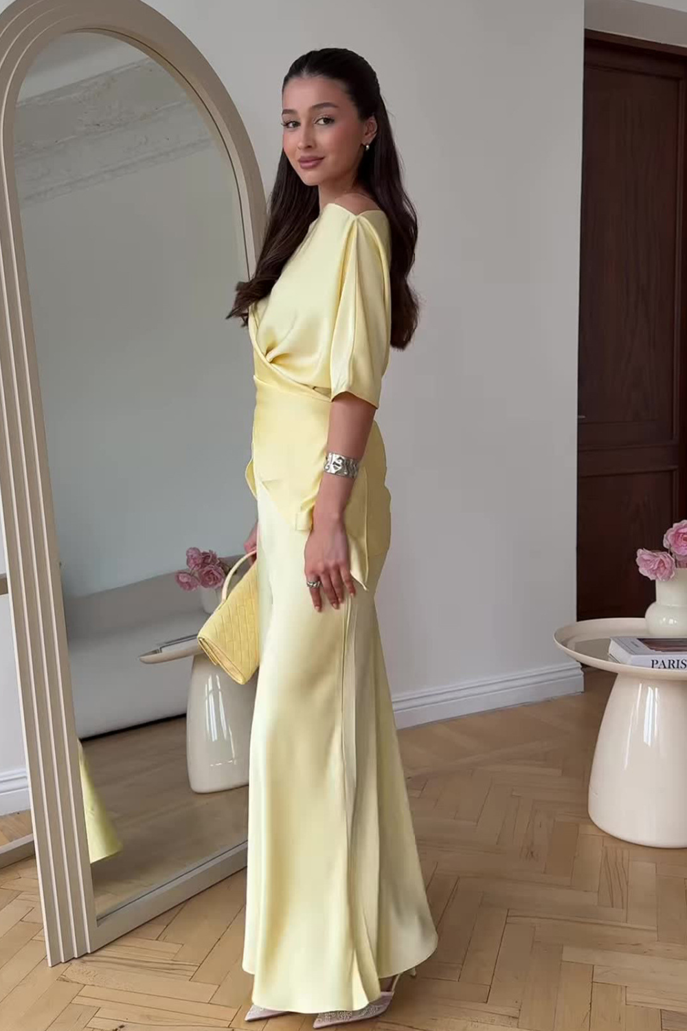 MELISA | Elegante vestido de satén drapeado