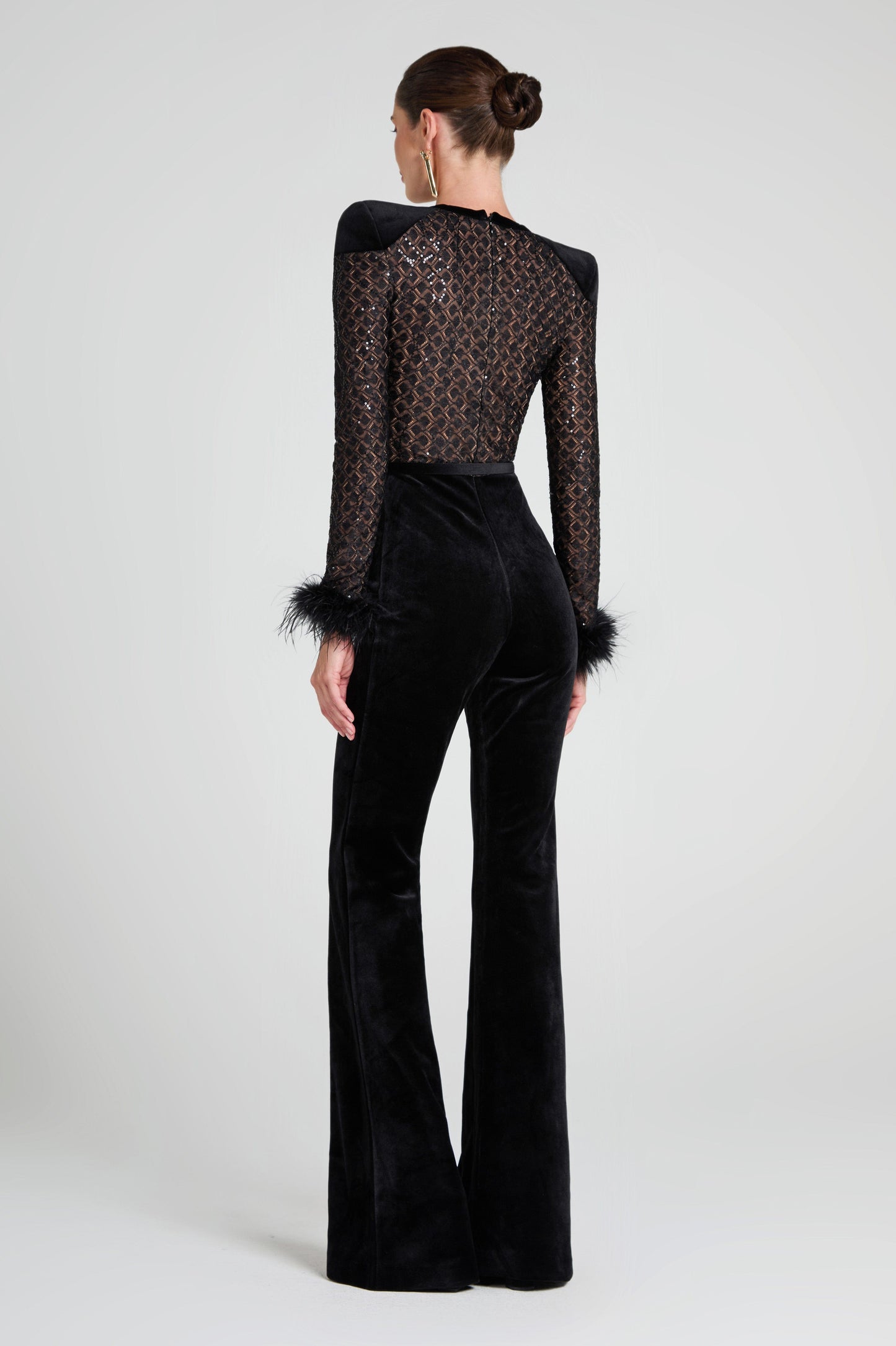 VICTORIA | Mono elegante con encaje