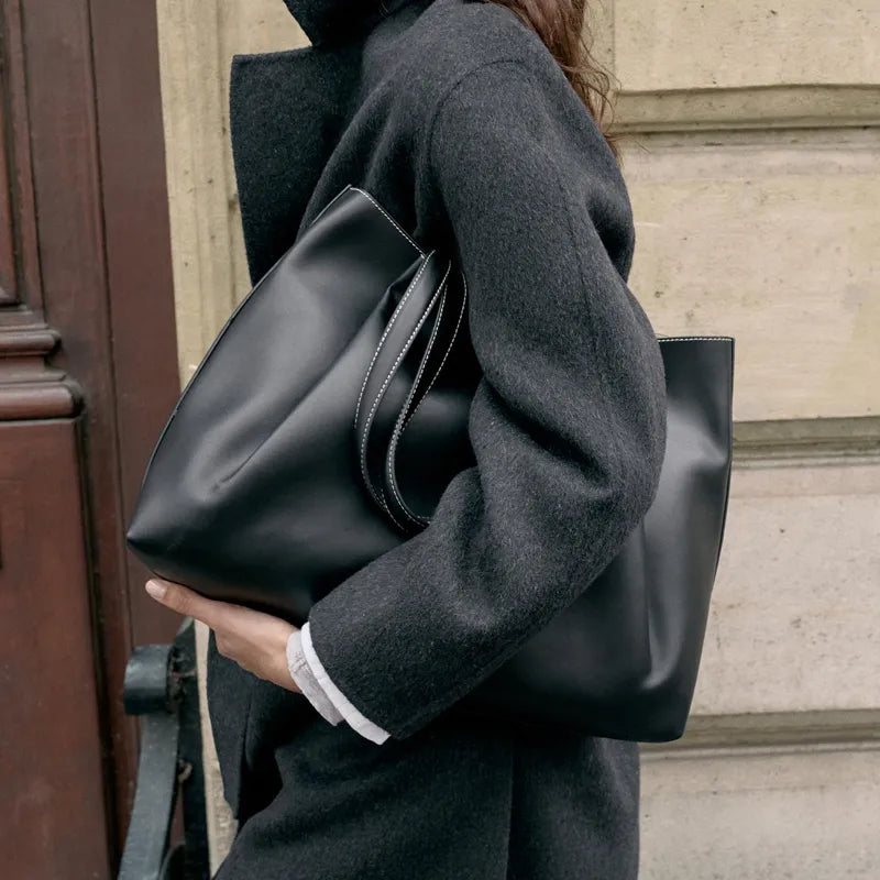 ZARA | Bolso de hombro elegante