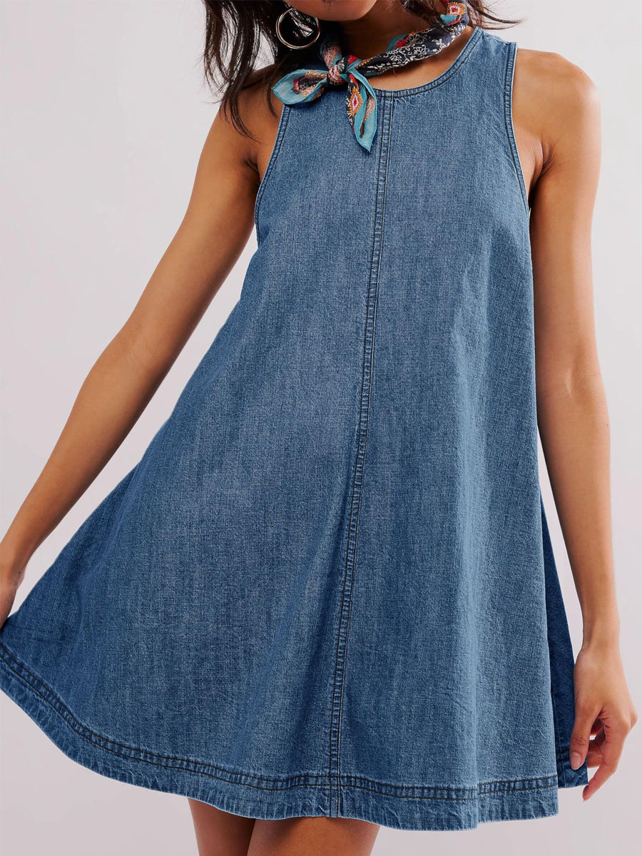 Nancy | Vestido Mini de Denim Sin Mangas y Espalda Descubierta