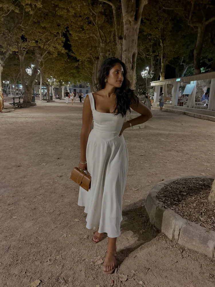Elena S.